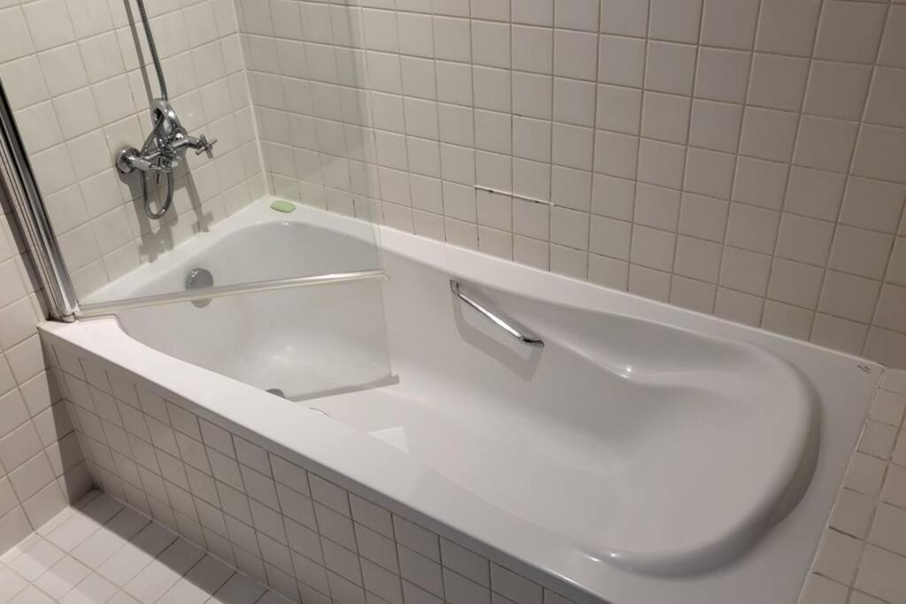 Dubai Marina 1 Bedroom Apt. Walking Distance Jbr. Εξωτερικό φωτογραφία
